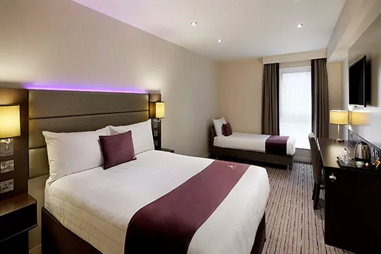 Premier Inn Manchester West Didsbury Zewnętrze zdjęcie